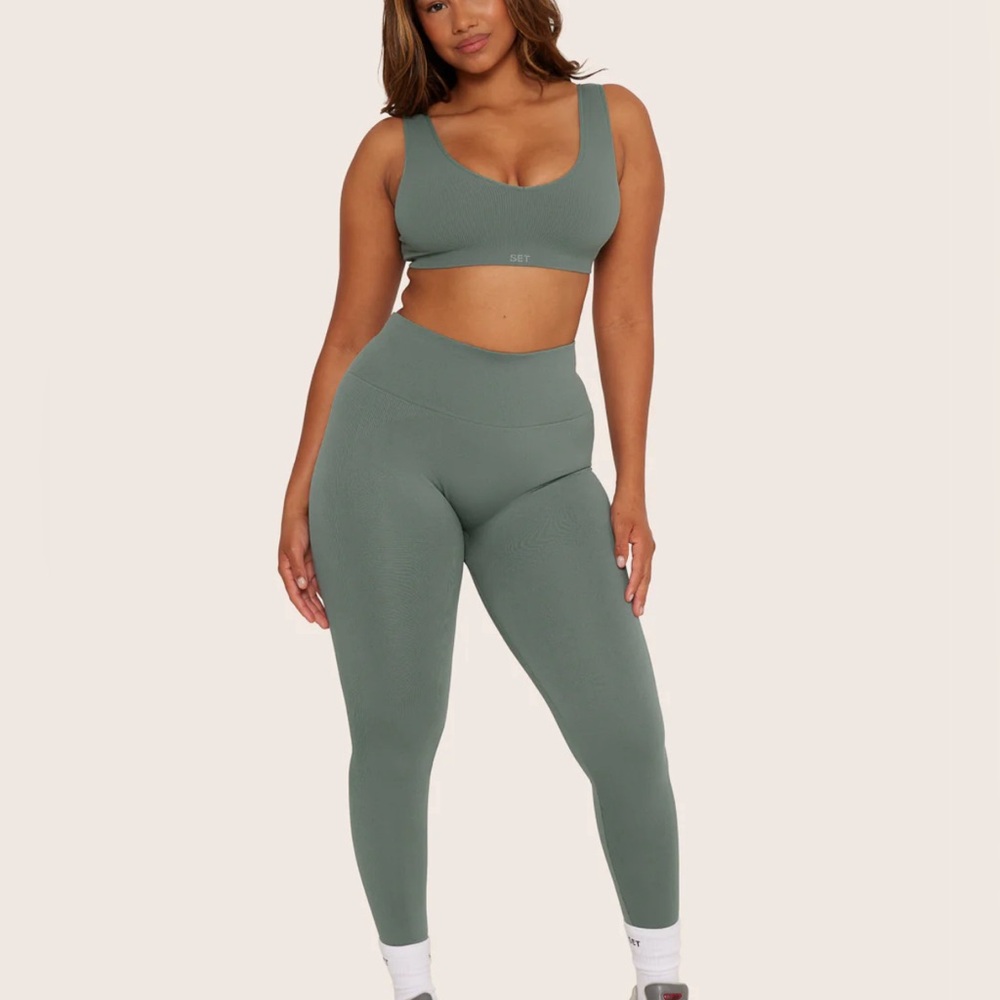 SET ACTIVE bundle in wave sculpt flex size small-medium